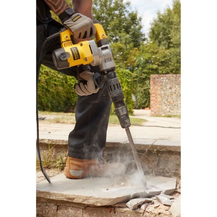 STANLEY FATMAX SDS-MAX Corded Demolition Hammer - 1010W - SFMEH220K-QS - with carrying case