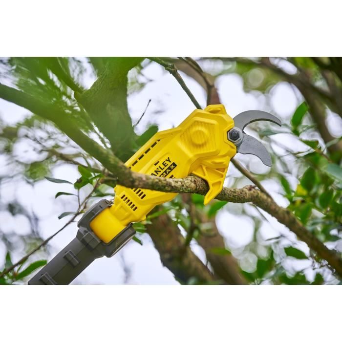 Stanley Fatmax Cordless Pole Pruner + 2Ah Battery + Charger - SFMCPP632D1-QW - 18V