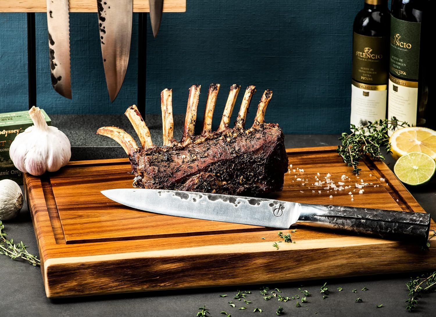 Style de Vie Non-slip Cutting Board - Acacia - 40 x 29 x 3 cm - With Groove and Handle