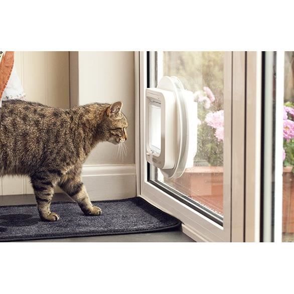 SUREFLAP Cat Flap with Electronic Chip - Brown - 142 mm x 120 mm - Stores up to 32 Chips