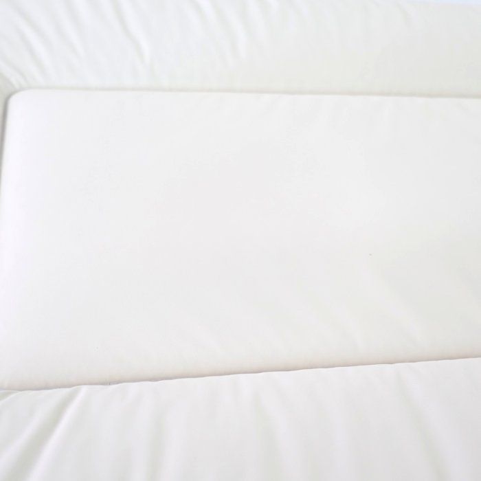 TINEO Changing Mat - ESSENTIAL - PVC - Ecru - 50x70 cm