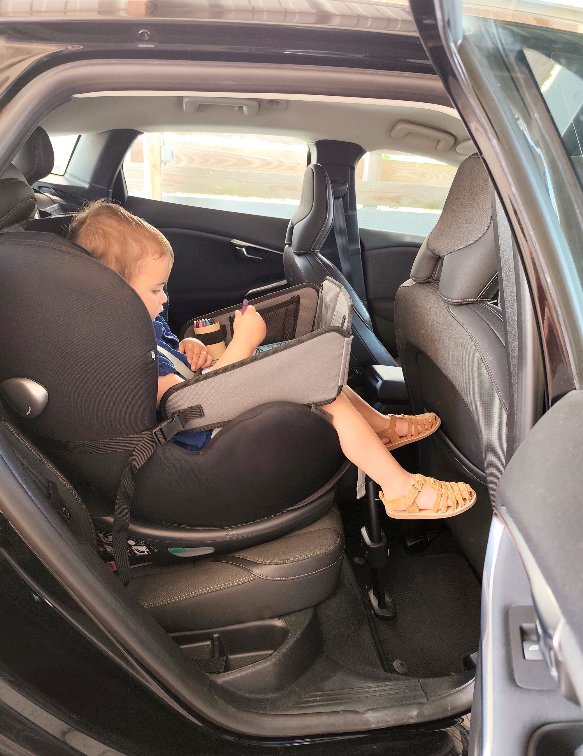 TINEO Travel Tray - Grey - Multi-Compartment - Car Seat Compatible