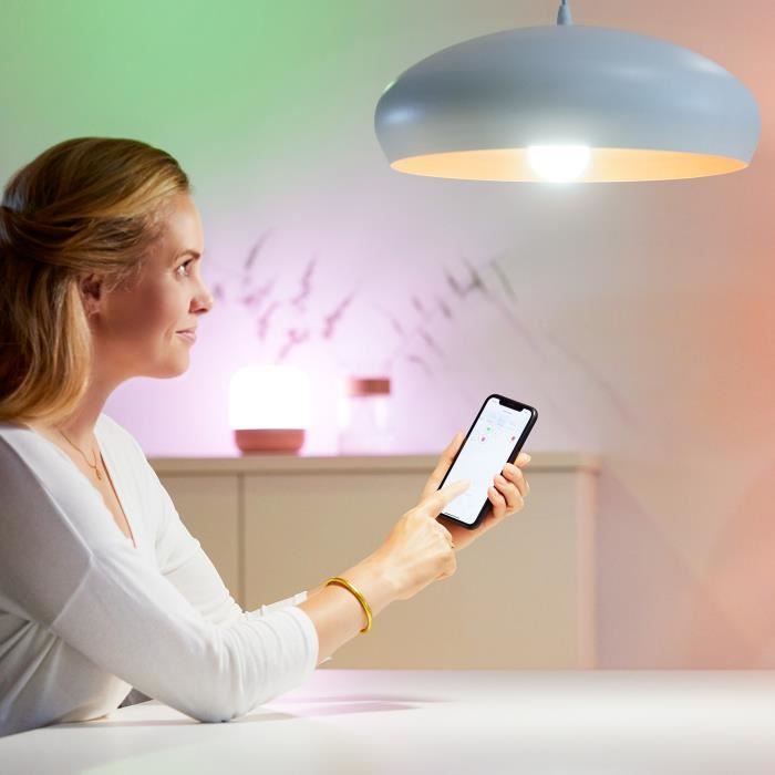WiZ Smart Color Bulb E27 60W, RGBW, Dimmable