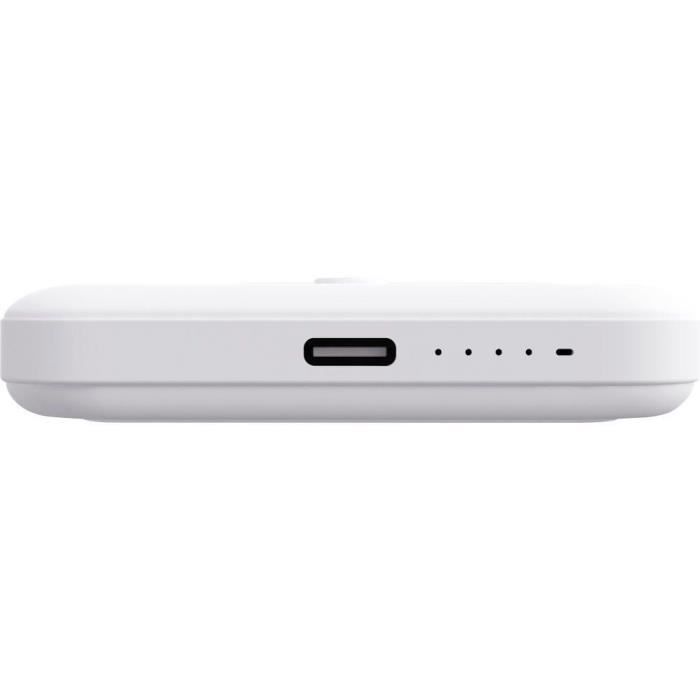 YENKEE YPB 501 WH MagSafe Wireless Charger 5000 mAh 15W USB-C Portable