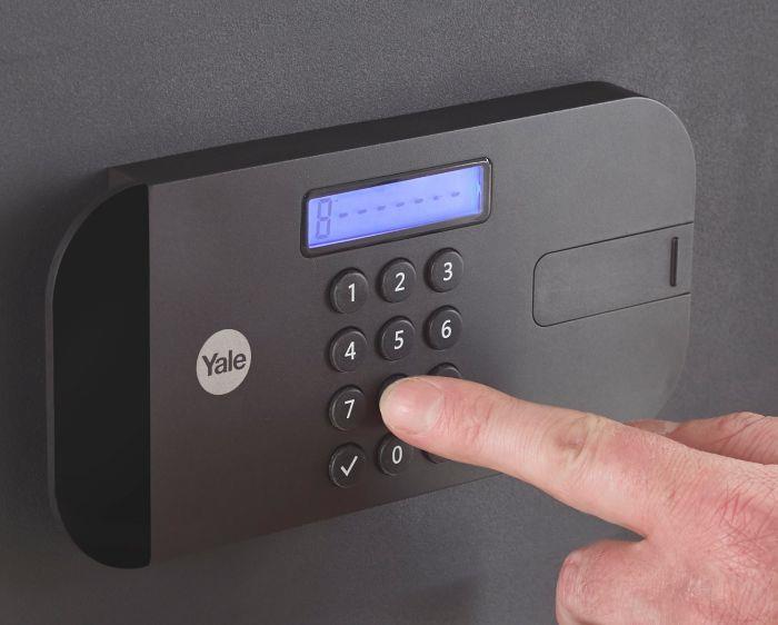 Yale YSEB/200/EB1 Freestanding Safe 9.6 l Steel Black (YSEB/200/EB1)