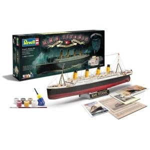 Revell Gift Set 100 Years of the Titanic - 1:400 - Passenger Ship - Assembly Kit MR-5715