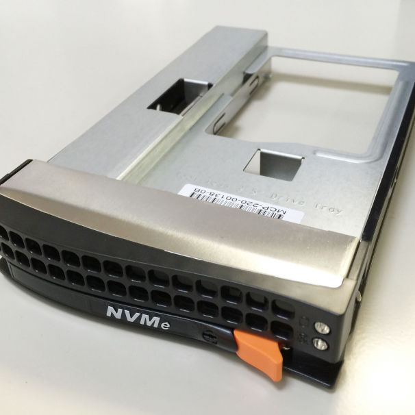 Super Micro Hot-Plugging Hard Drive Drawer 3.5" Black for Supermicro NVMe Systems (MCP-220-00138-0B)