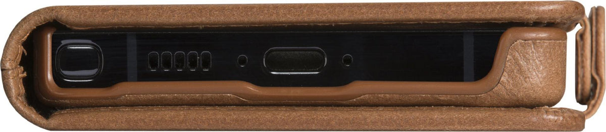 dbramante1928 Lynge Flip Case - Textured Leather - Light Brown - for Samsung Galaxy S25 Ultra (LMSUGTDT6471)