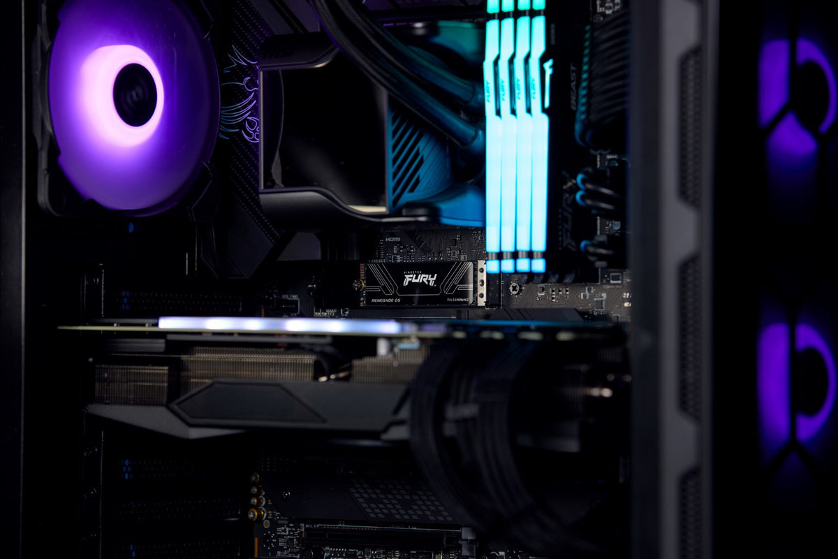 Kingston FURY Renegade 2048GB G5 PCIe 5.0 NVMe M.2 2280 SSD 14700MBs 14000MBs SFYR2S/2T0