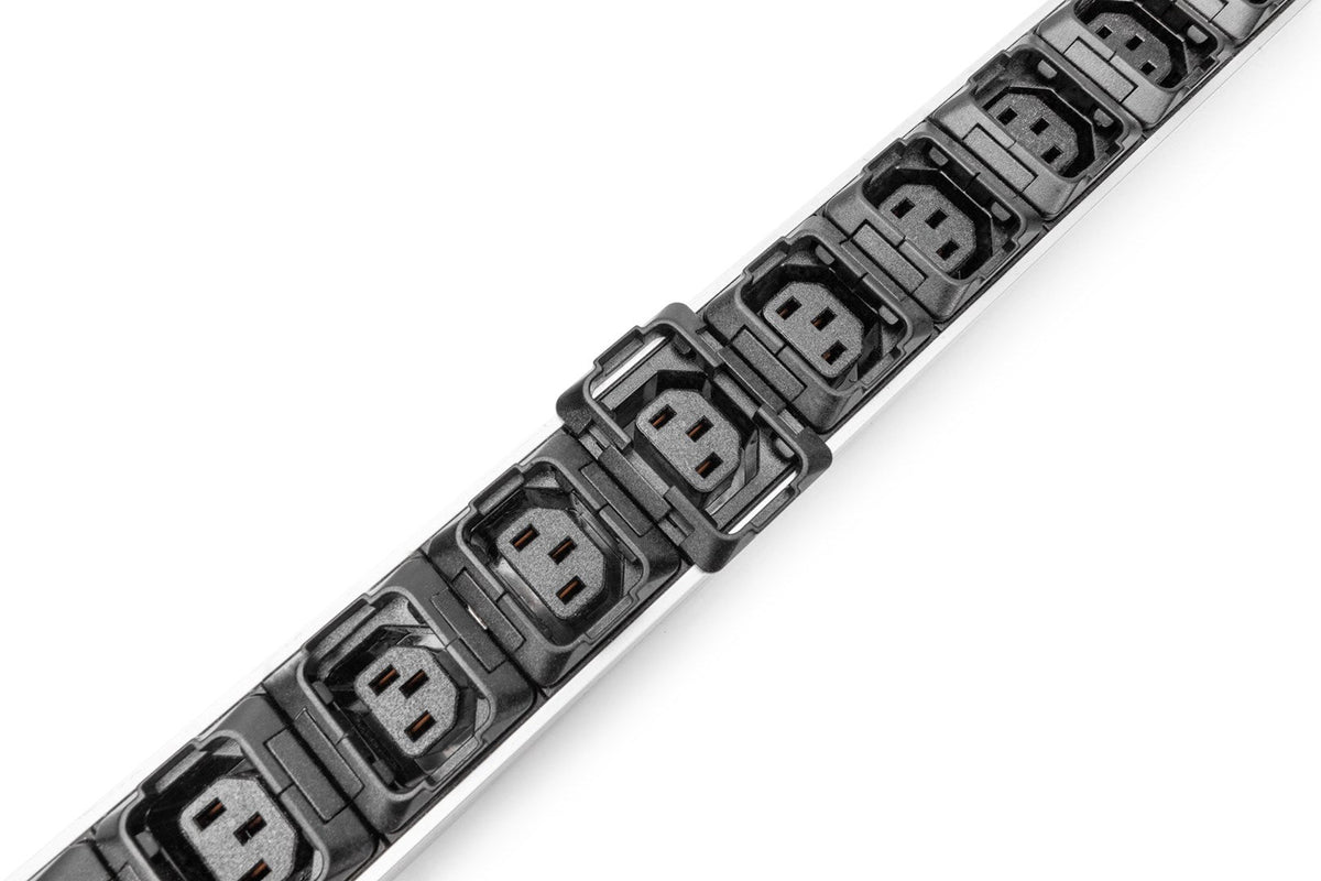 Digitus IT PDU - 1-phase 16A - 24 x C13 - 3 x C19 - 3 m Cable DN-95450