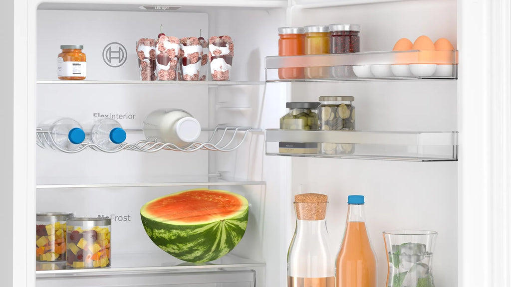 Bosch Serie 4 KGN362WDF Fridge-Freezer 321 L D White