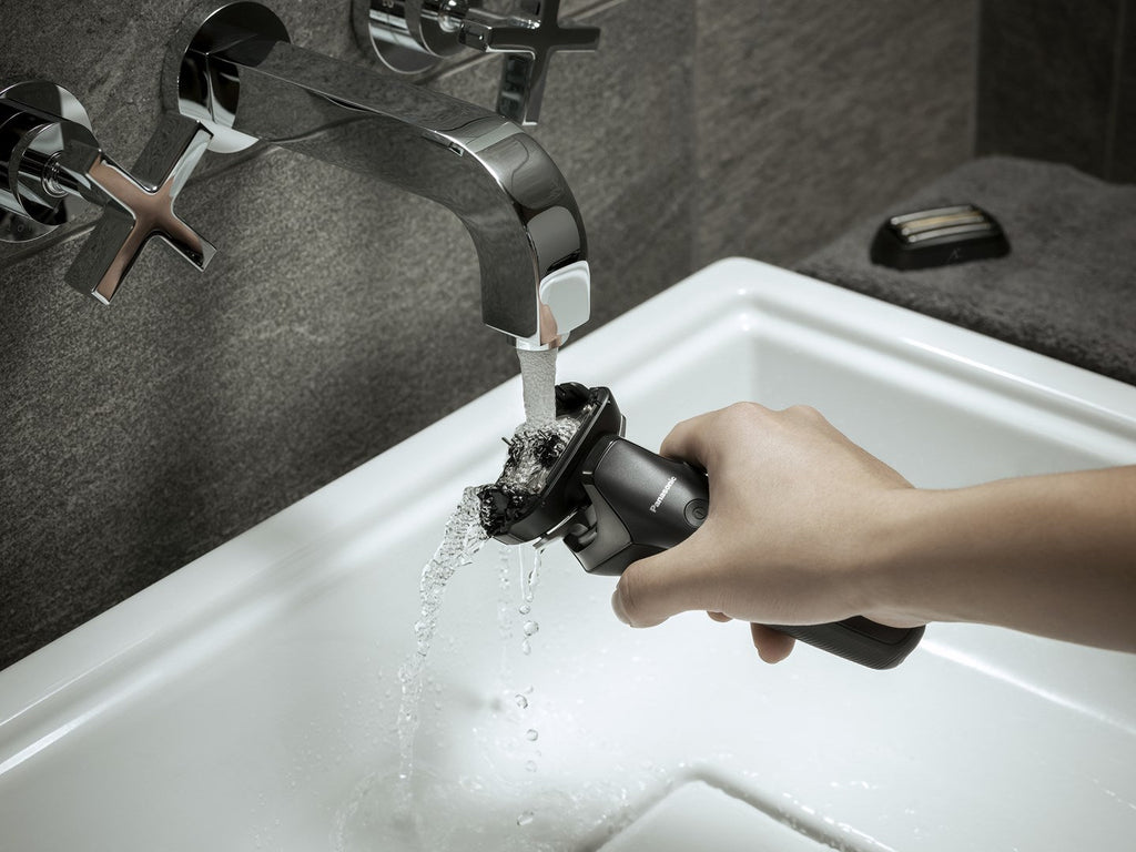 Panasonic ES-LS6A Series 900+ Premium Wet/Dry Shaver, Black, 6-Blade Shaving Head (ES-LS6A)
