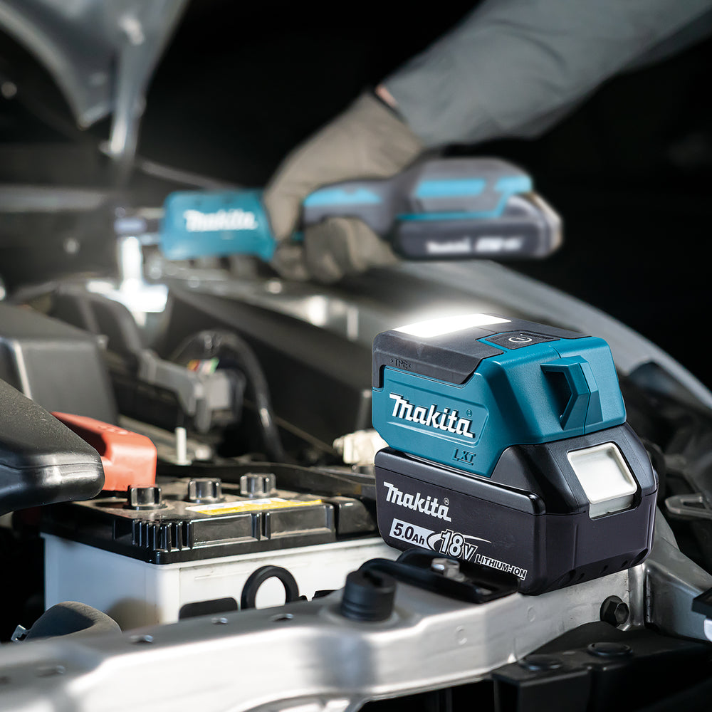 Makita Cordless LED Projector DML817