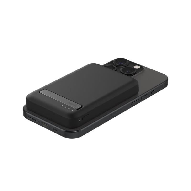 Belkin BoostCharge Pro Magnetic Power Bank - 5000 mAh - 15W Qi2 24-pin BPD006BTBK