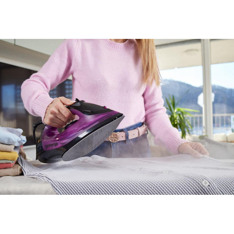 Gorenje SIK2400BKV | Steam Iron | 2400 W | Water tank capacity 450 ml | Continuous steam 40 g/min