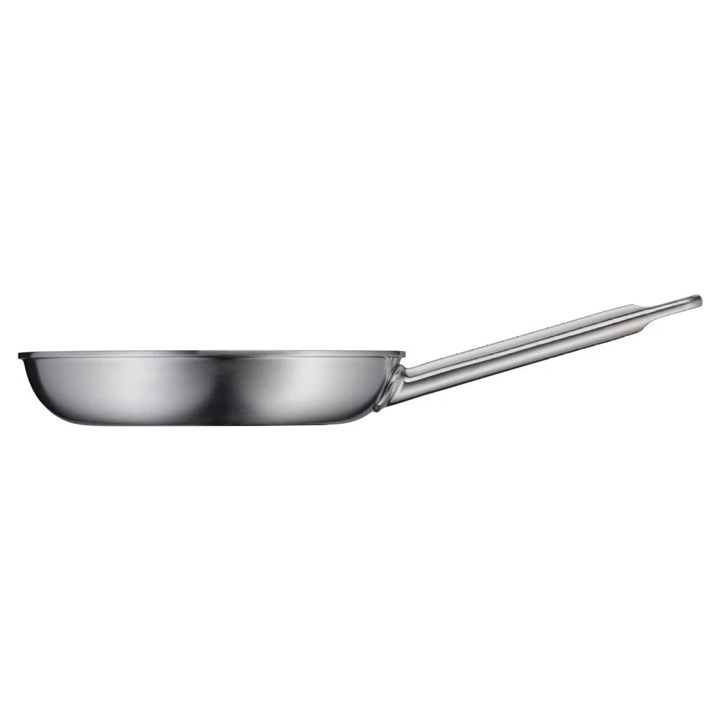 WMF Ultimate Profi Resist steel pan, 24 cm (17.5924.6411)