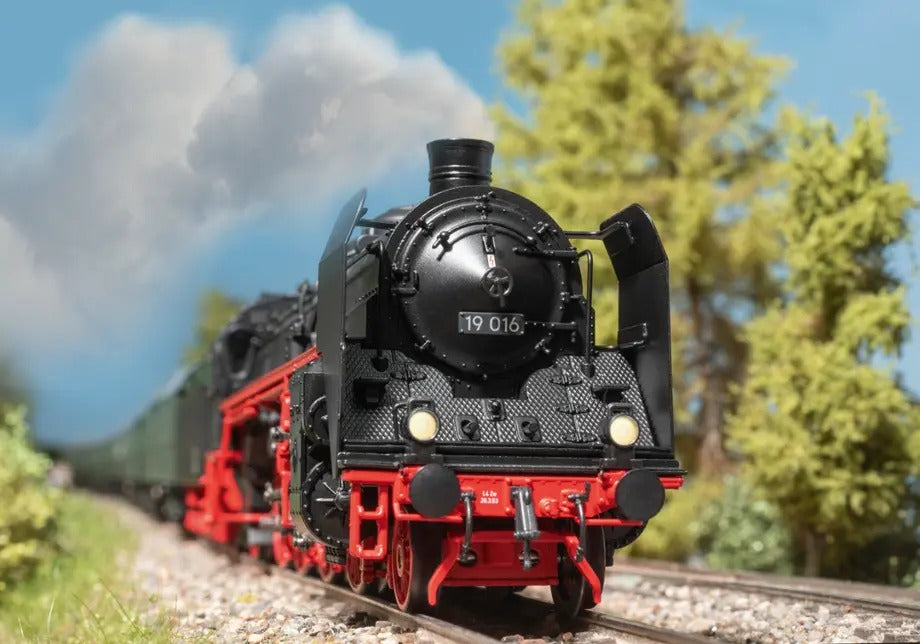 Märklin 038190 H0 Steam Locomotive 19 016 DR/DDR - 038190