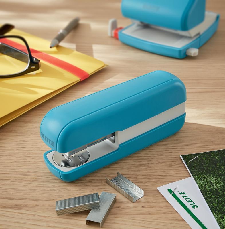 Leitz Stapler for 30 Sheets - Blue - Standard Clinch - Metal - Plastic - 80 g/m² (55670061) 100x 140x