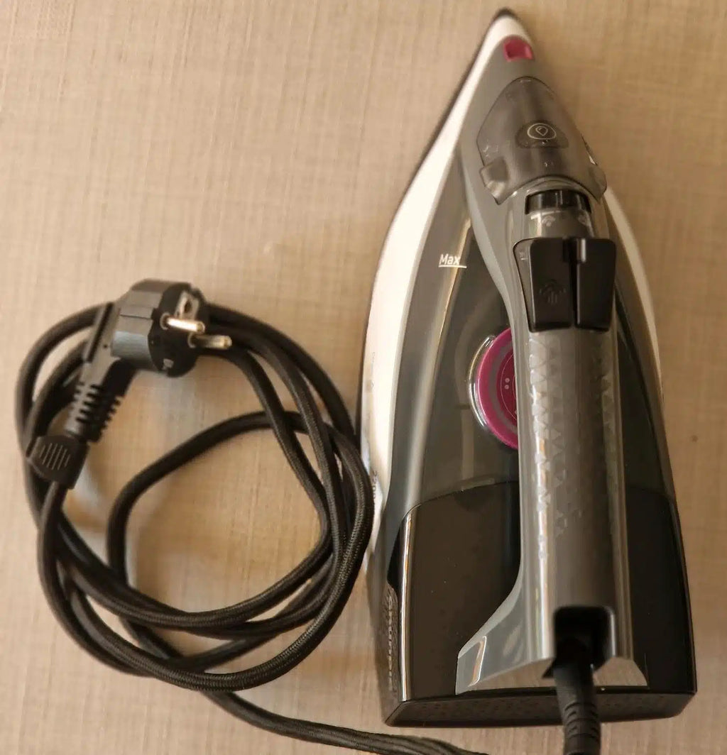 GRUNDIG SI4850 Steam Iron GMS2950