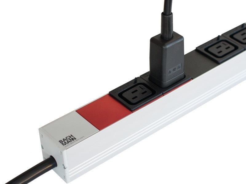 Bachmann IT PDU Basic Power Distribution Unit Rack-Mountable AC 400V 3 Phases 6 Sockets 1U