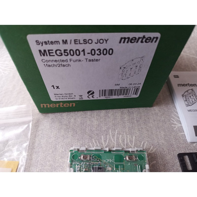 Merten MEG5001-0300 - Connected Wireless Switch - 1/2 Gang System M 1fach/2fach
