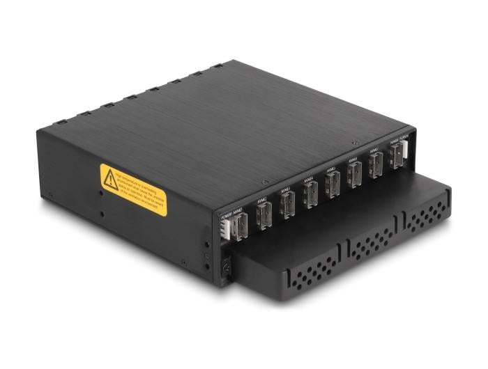DeLOCK Converter - U.2 SFF-8654 or SATA to 1 x M.2 Key M Slot - 38-pin SFF-8654 4i socket (for PCIe SSDs) - SATA 6 Gb/s 22-pin plug (for SATA SSDs) - 67-pin M.2 Key M Slot (63953)