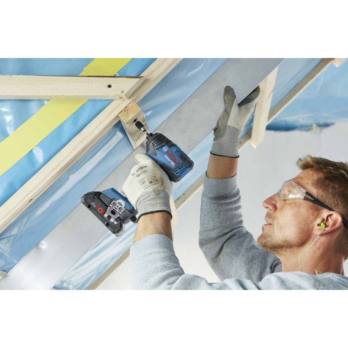 Bosch GDX 18V-200 Professional Impact Wrench - Cordless - 1/4" Hex Socket, 1/2" Square Drive - 200 N·m - Battery Not Included