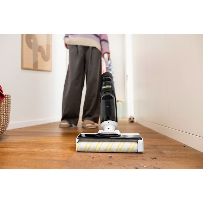 Kärcher FCV4 Cordless Vacuum Mop (1.056-131.0)
