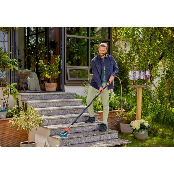 Gardena CLEANSYSTEM Hard Delta Patio Brush Head, Triangular Design, Suitable for Patios and Paths