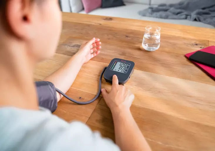 Beurer Blood Pressure Monitor, Fully Automatic, Upper Arm, Arrhythmia Indicator (609.01)