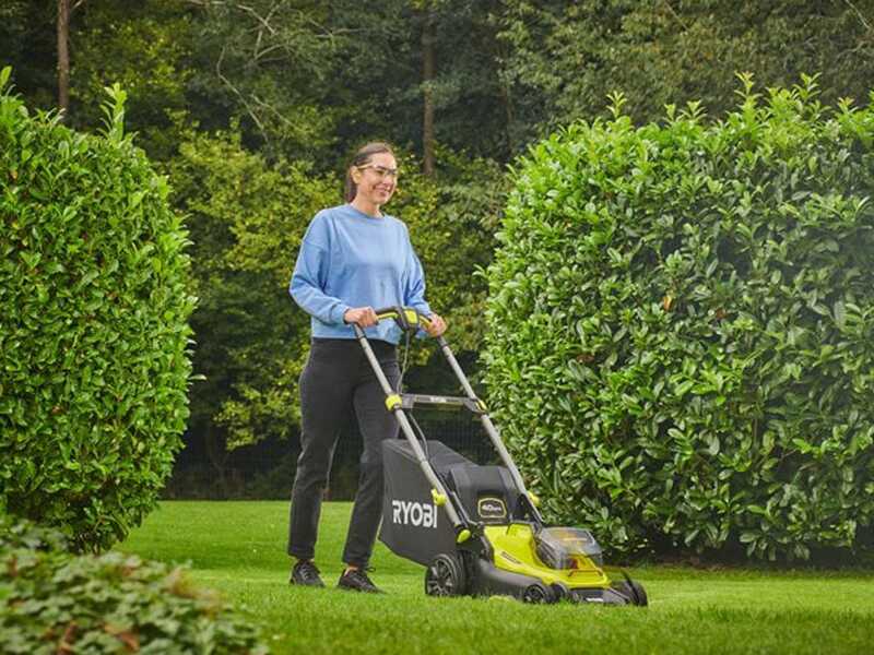 Ryobi Lawn Mower 40 cm 18V ONE+ RY18LMX40C-150