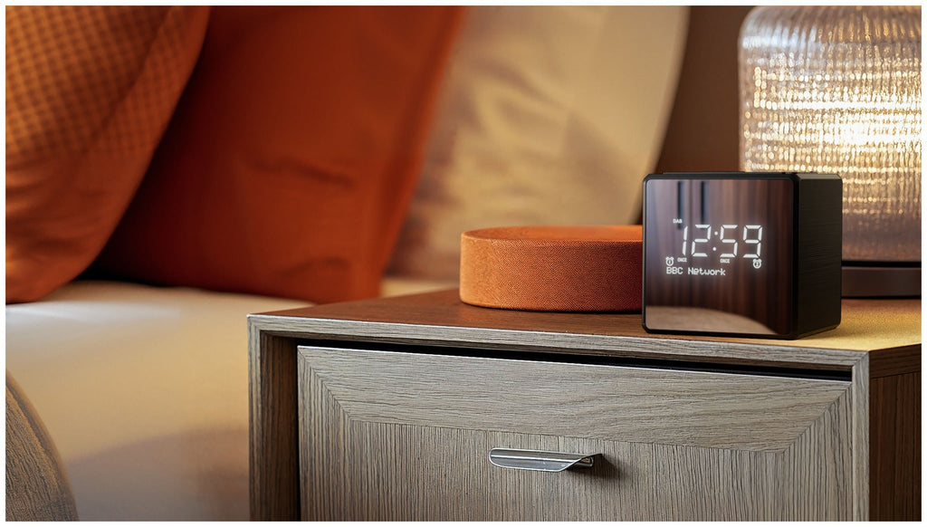 Philips TAR4600/10 Digital Radio Alarm Clock - DAB+/DAB/FM, USB Charging Port, LCD Display, Black