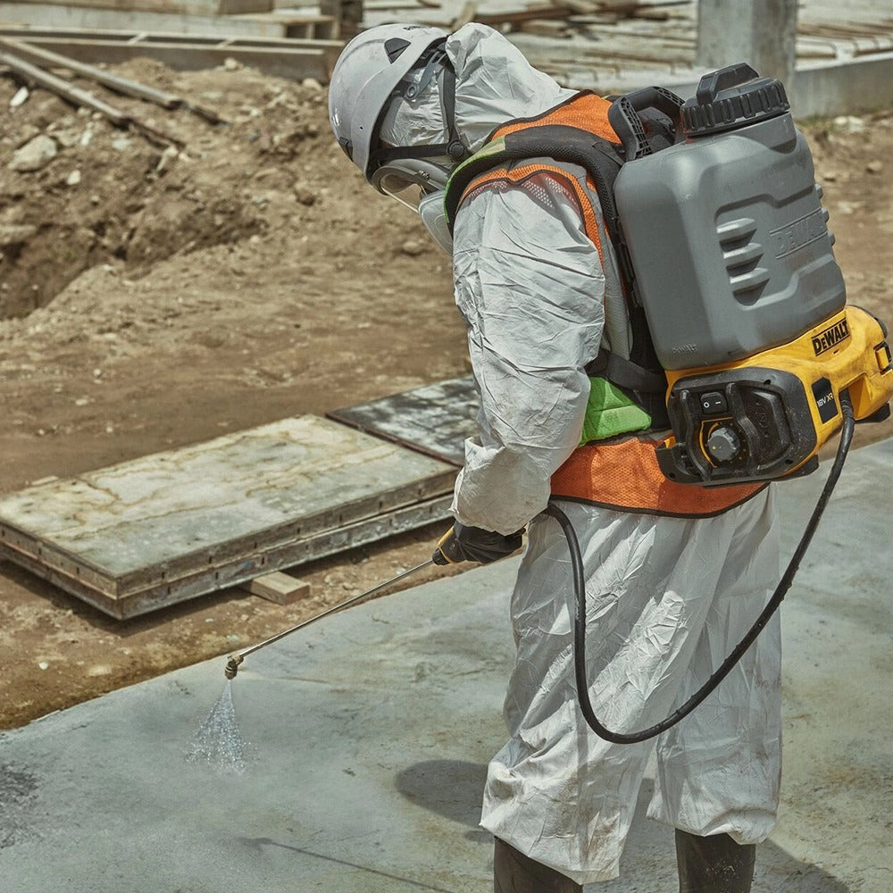 DeWalt Sprayer 18V DCCS1100N Backpack