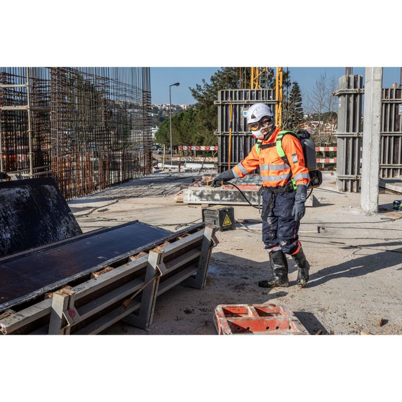 DeWalt Sprayer 18V DCCS1100N Backpack