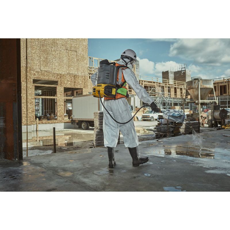 DeWalt Sprayer 18V DCCS1100N Backpack
