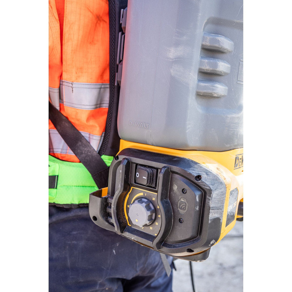 DeWalt Sprayer 18V DCCS1100N Backpack