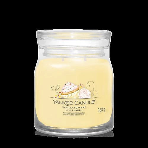 YANKEE Vanilla Cupcake Medium Candle, 2236241