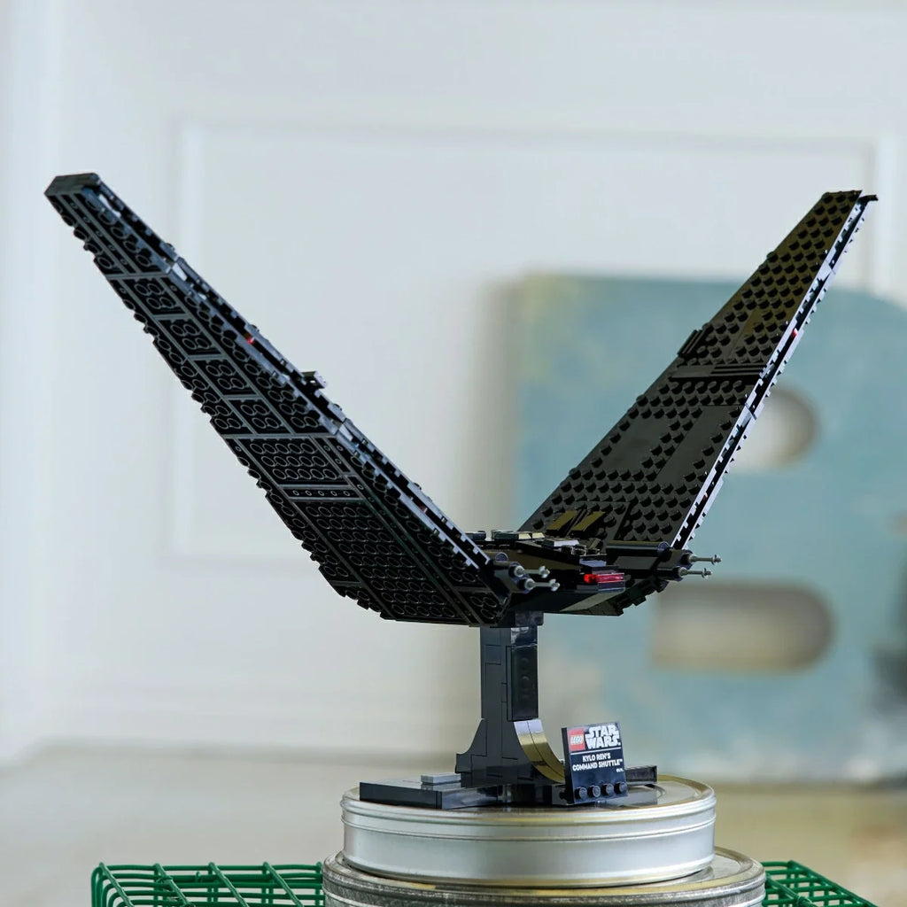 LEGO STAR WARS Kylo Ren's Command Shuttle 75406