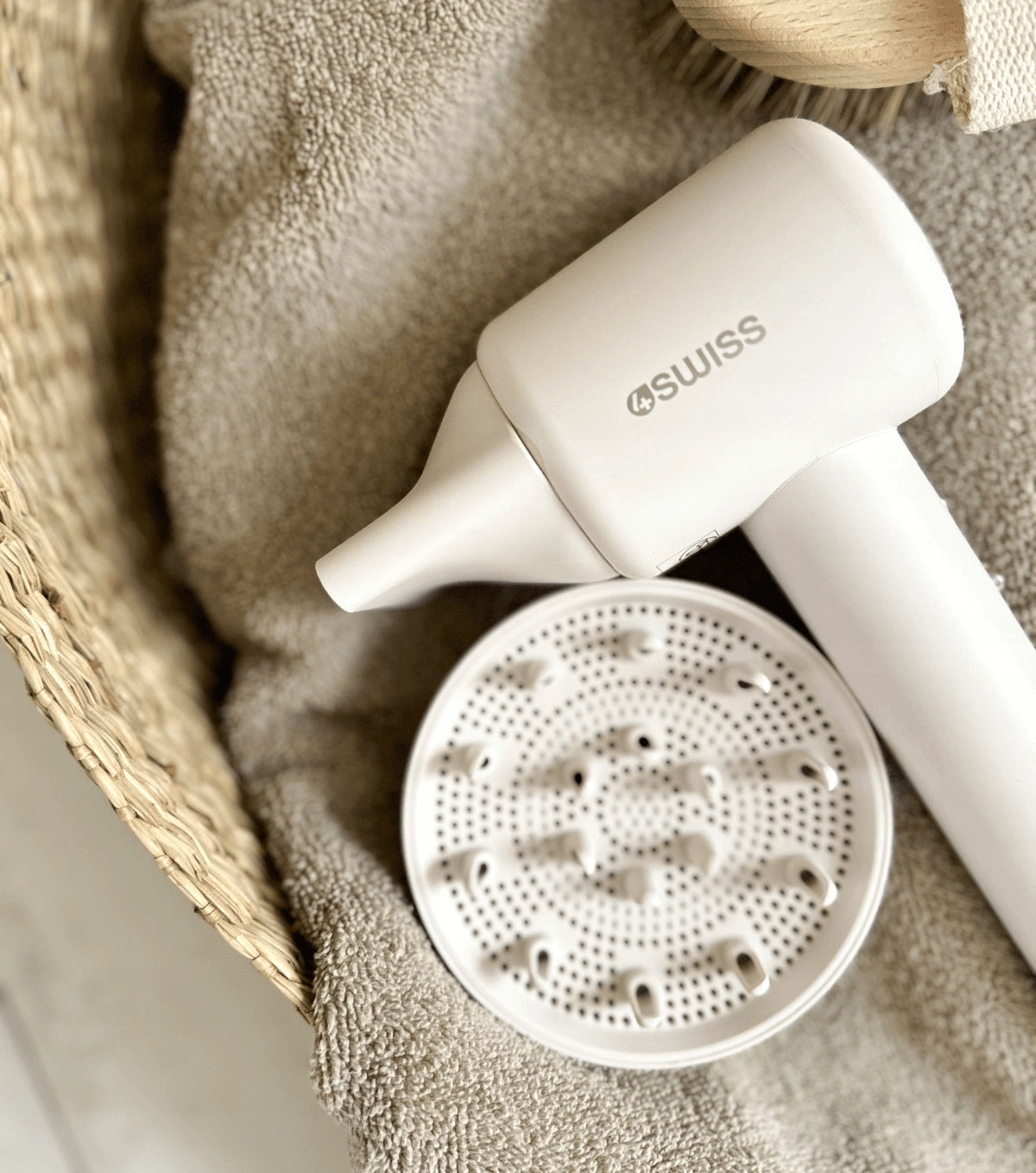 4SWISS F324 AirCare+ Hair Dryer | Model 36792