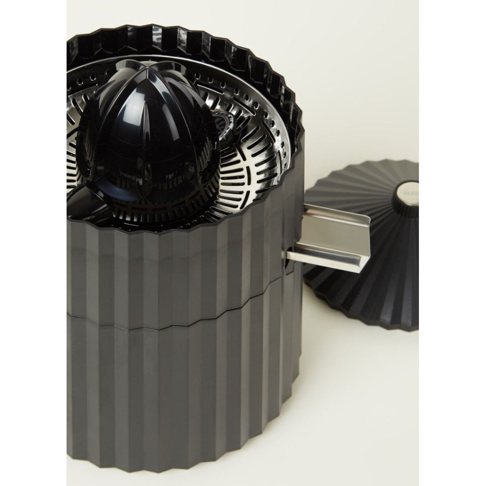 Alessi Electric Lemon Squeezer Pleated, Black (MDL07 B)
