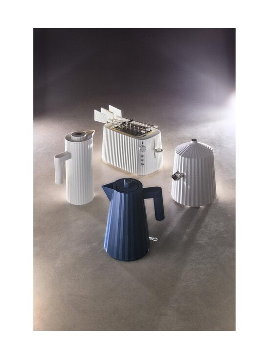 Alessi Plissé Electric Kettle Blue (MDL06 DAZ)