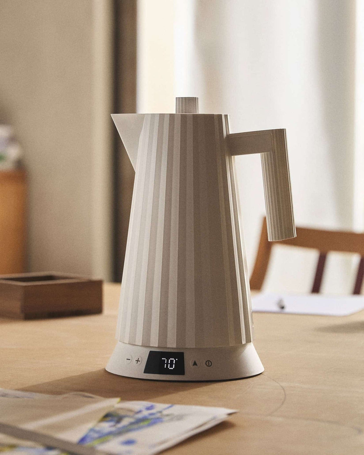 Alessi Pleated Kettle, Black with Temperature Control (MDL21 B)