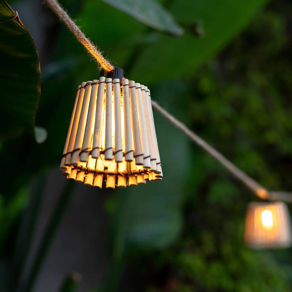 NewGarden Okinawa Solar Light Chain 10 LED Bamboo Shades (LUMOKG800XXSLNW)