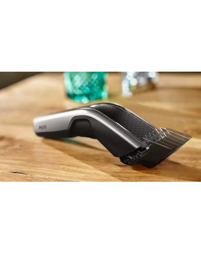 Philips Series 5000 HC5650/15 Hair Clipper with Stainless Steel Blades, 28 Length Settings, 90 Minutes of Cordless Use, Includes 3 Combs, Instructions and Travel