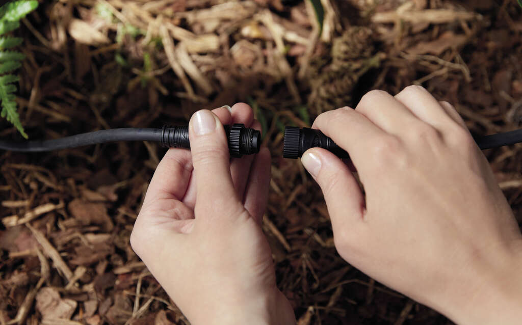 Philips Hue Power Supply Extension Cable - 5 m - Outdoor Use - Black