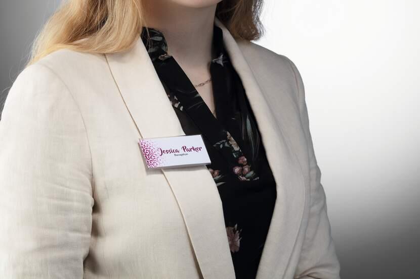 DURABLE Name Badge 40x75mm with Magnet, 25 Pieces (824319)