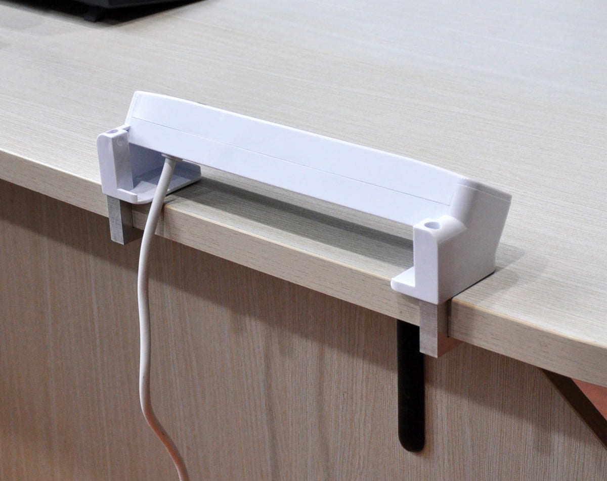 EQUIP 3-Outlet Clamp Power Strip with 3 x USB (2C + 1A) - White - 578563