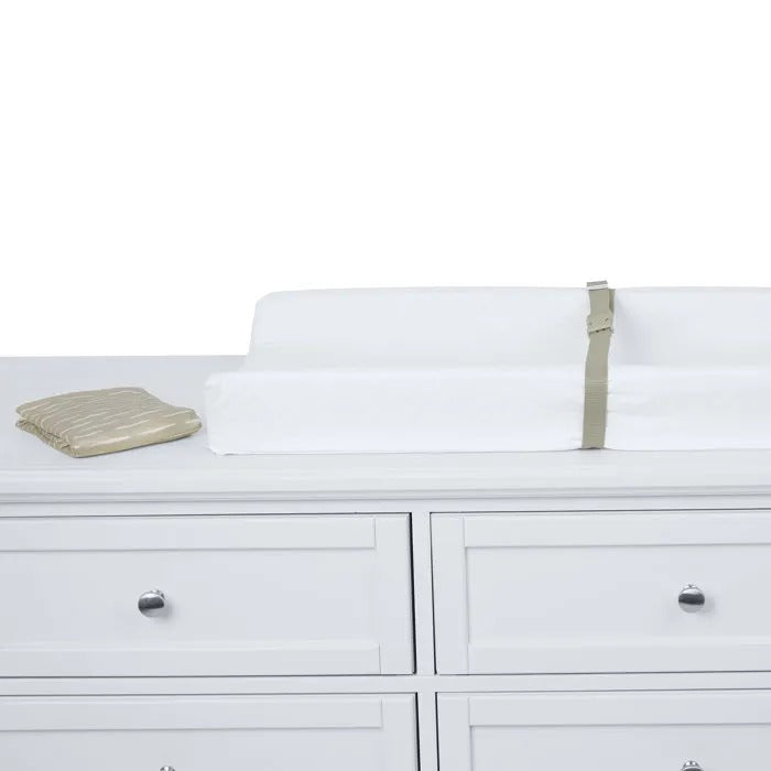 INGENUITY- Matelas à langer beige à contour réhaussé et harnais de sécurité, déhoussable