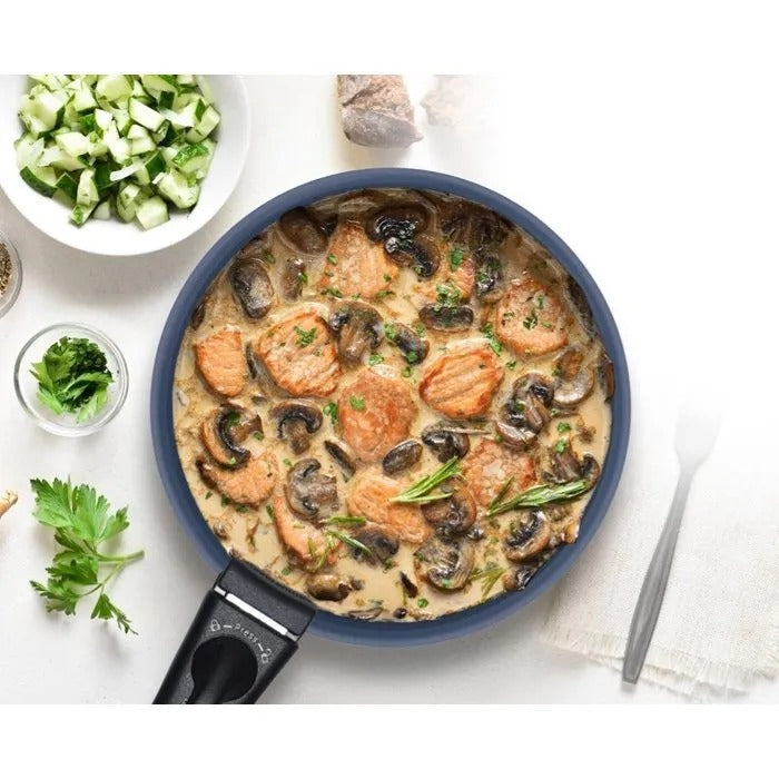 ARTHUR MARTIN Frying Pan - 31x31 cm - Tableware - Cookware