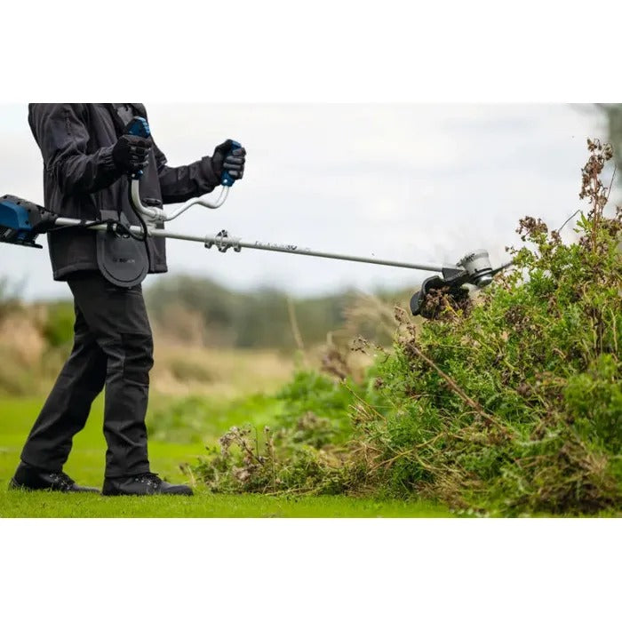 BOSCH PROFESSIONAL Brush Cutter - Battery - Cordless - 102 cm Length - 8030 g